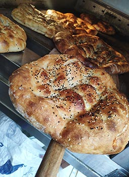 farro, ekşi mayalı geleneksel ekmek